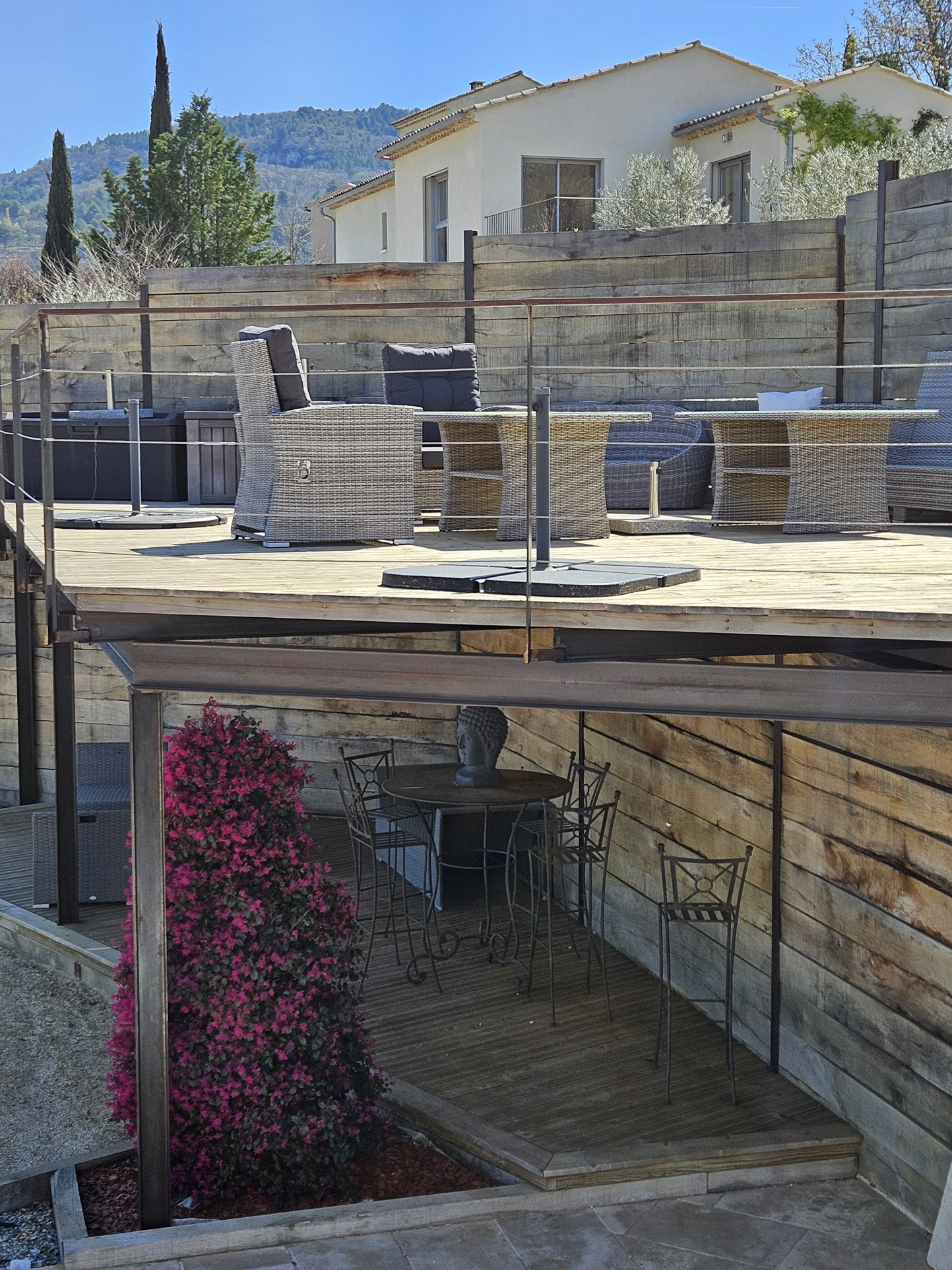 Maison  5 pièces / 4 chambres / 180 m2 / 900 m2 de terrain