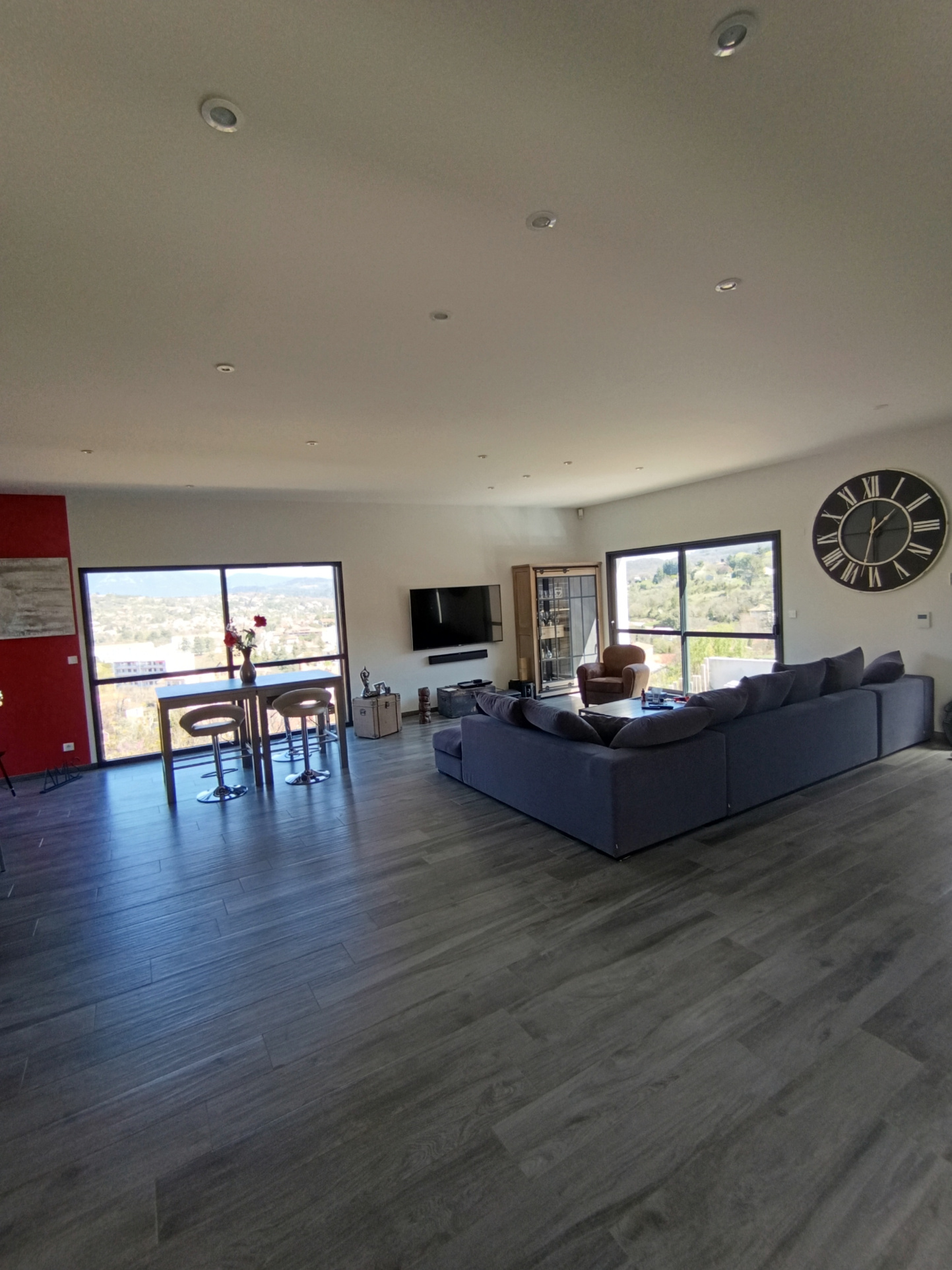 Maison  5 pièces / 4 chambres / 180 m2 / 900 m2 de terrain