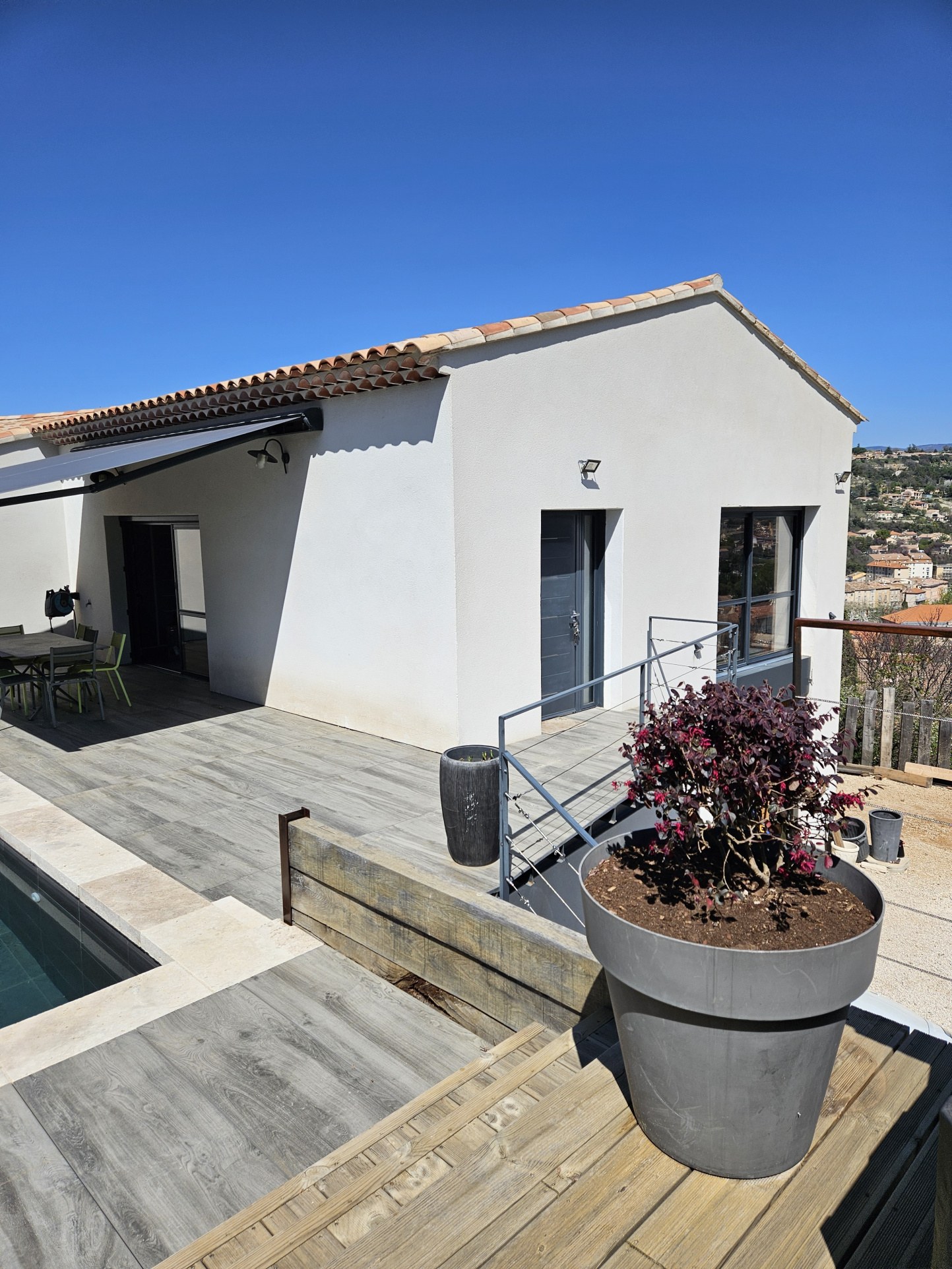 Maison  5 pièces / 4 chambres / 180 m2 / 900 m2 de terrain
