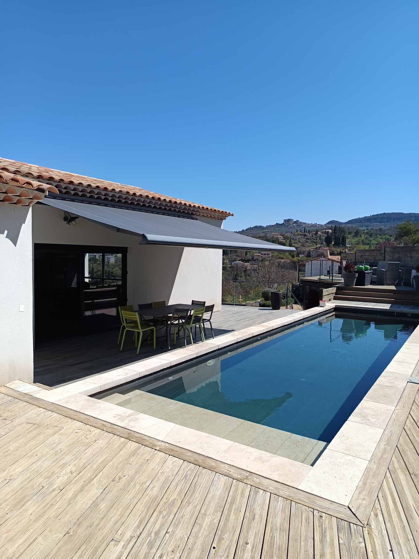 Maison  5 pièces / 4 chambres / 180 m2 / 900 m2 de terrain