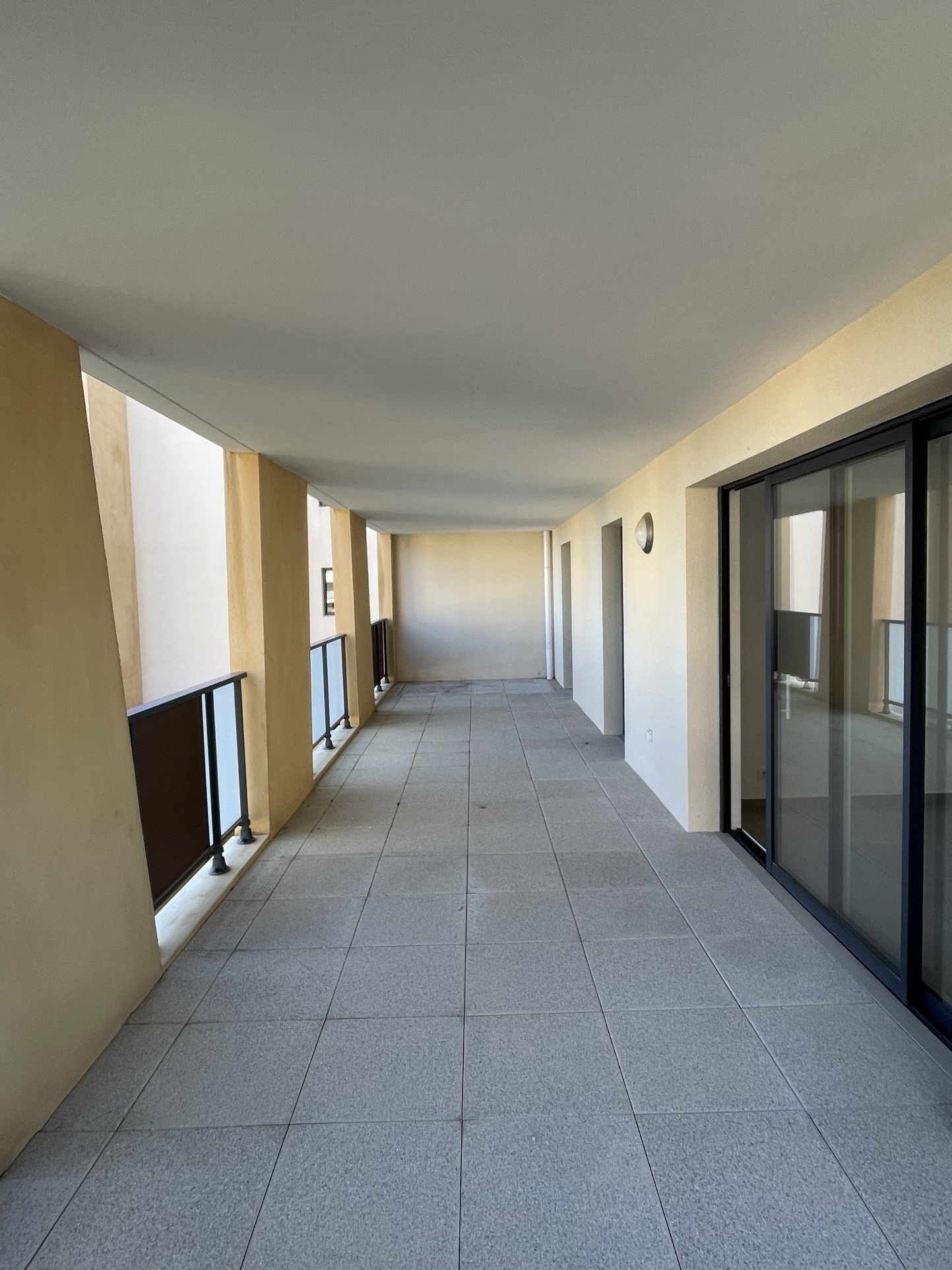 T3 VUE SAINTE VICTOIRE TERRASSE 45M  BOX