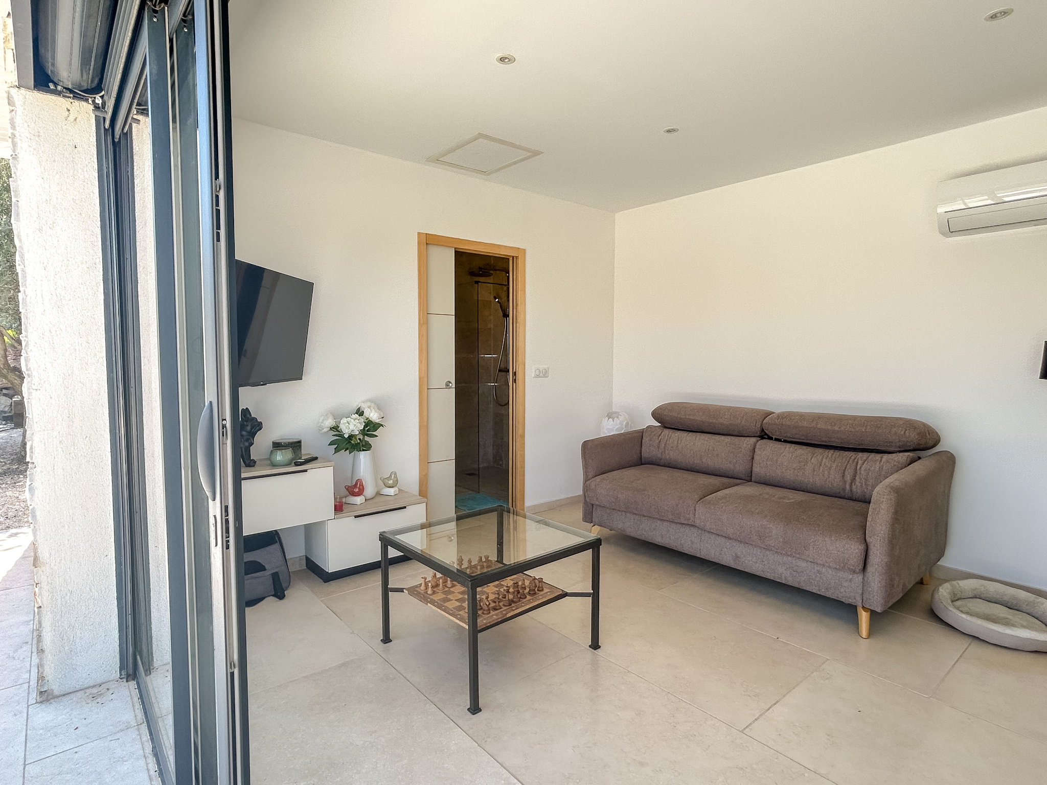 Aix-en-Provence : Maison contemporaine d’environ 300 m2 dont