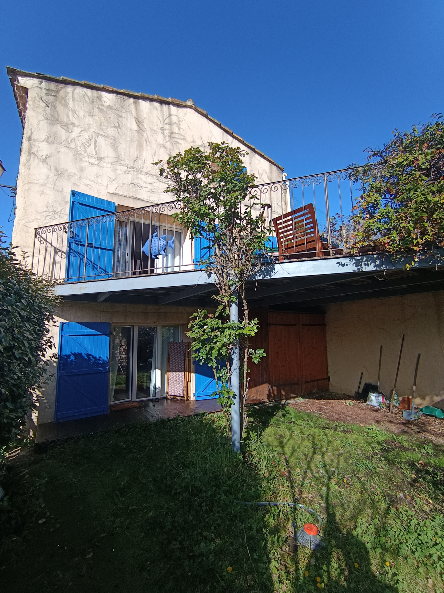 MAISON DE VILLAGE 153m2 / 13790 PEYNIER