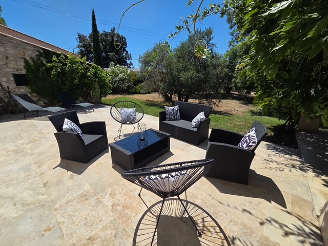 640