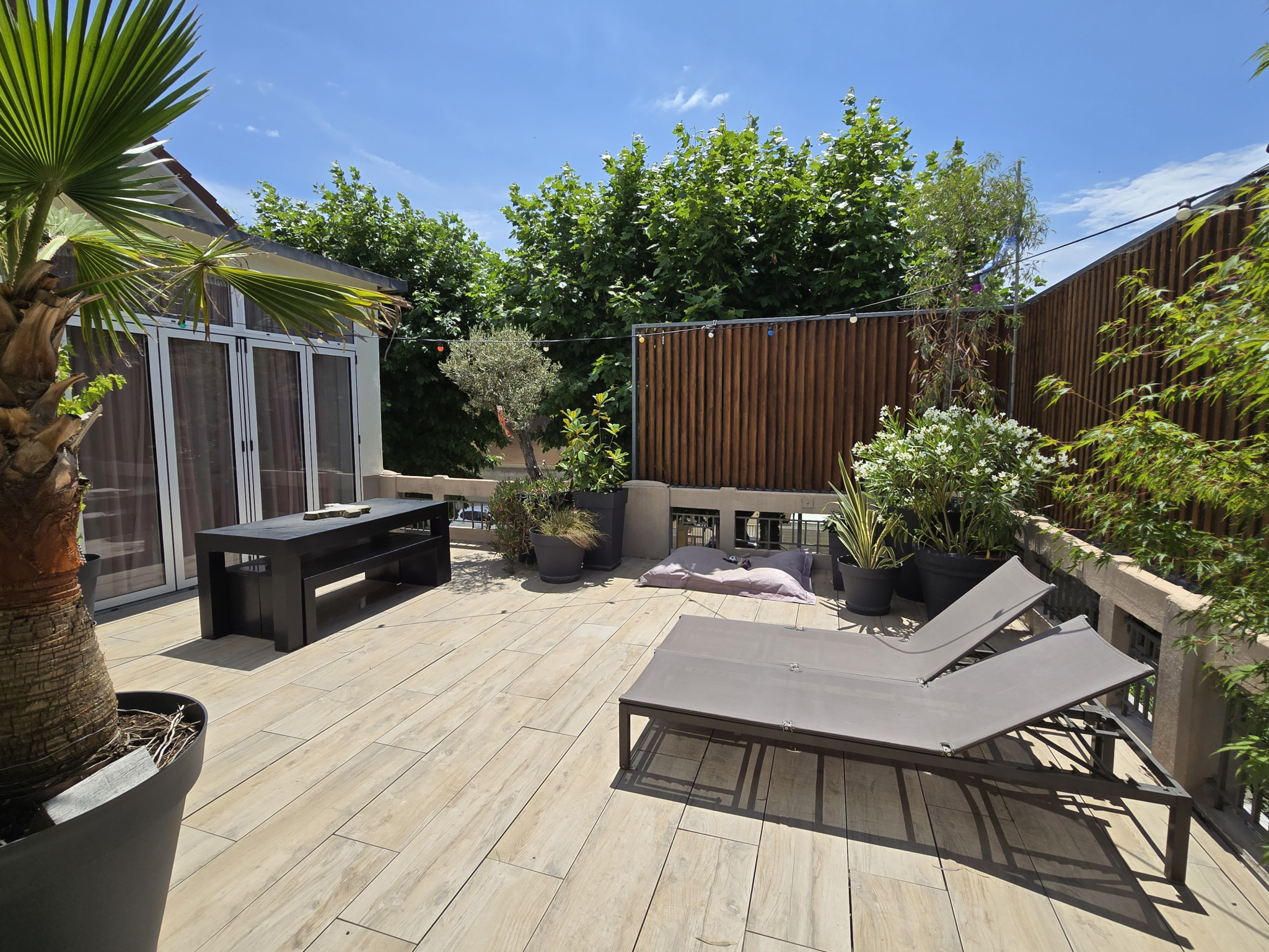 Appt T6 de 200 M2 Terrasse + piscine Quartier Danton !