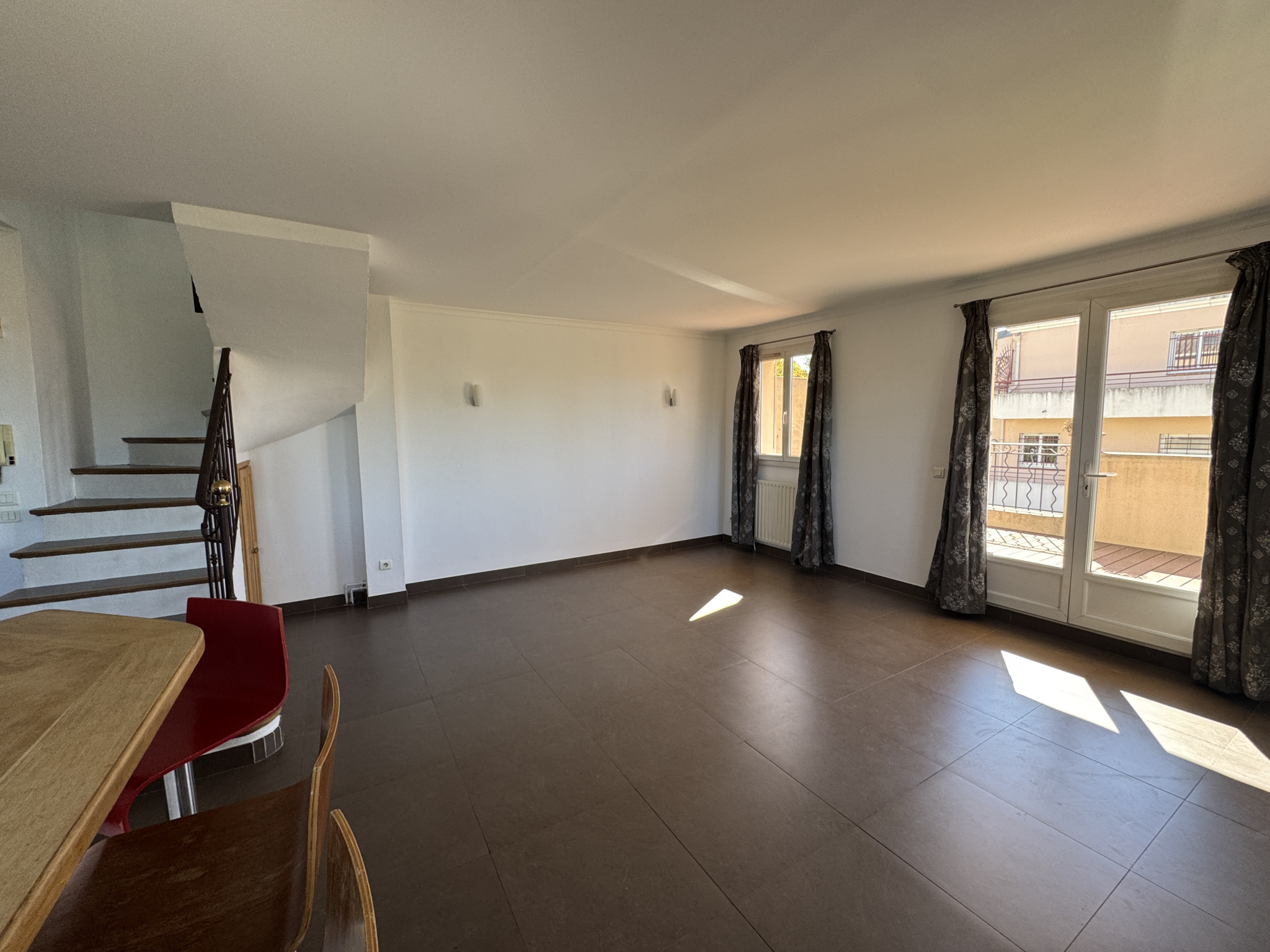 T4 DUPLEX TERRASSE GARAGE QUARTIER AXIUM