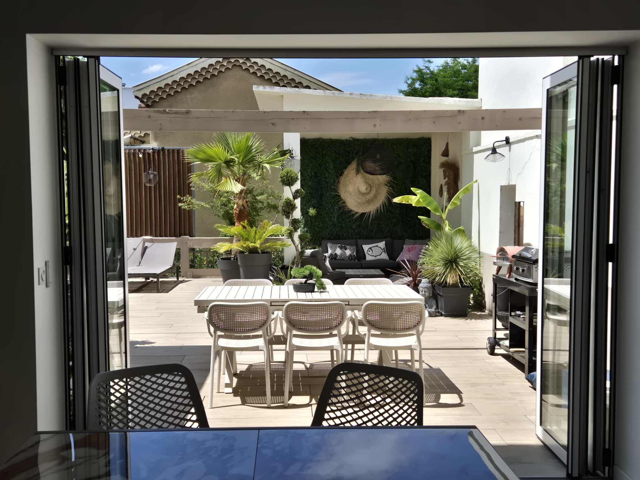 Appt T6 de 200 M2 Terrasse + piscine Quartier Danton !
