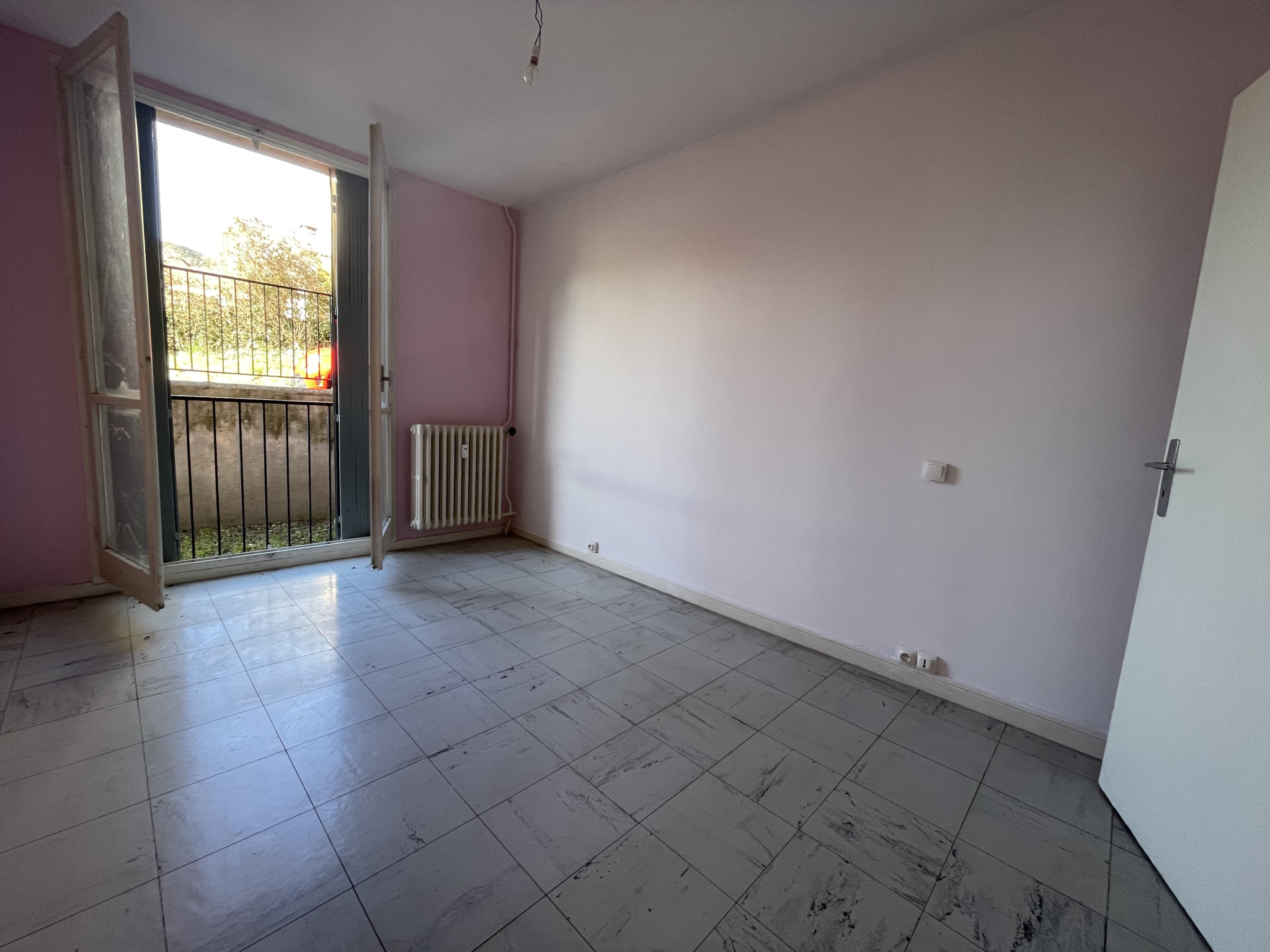 DIGNE LES BAINS : Grand T2