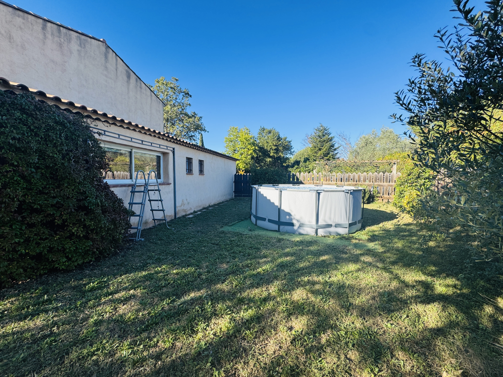 PUYRICARD MAISON 125 m2 jardin calme absolu