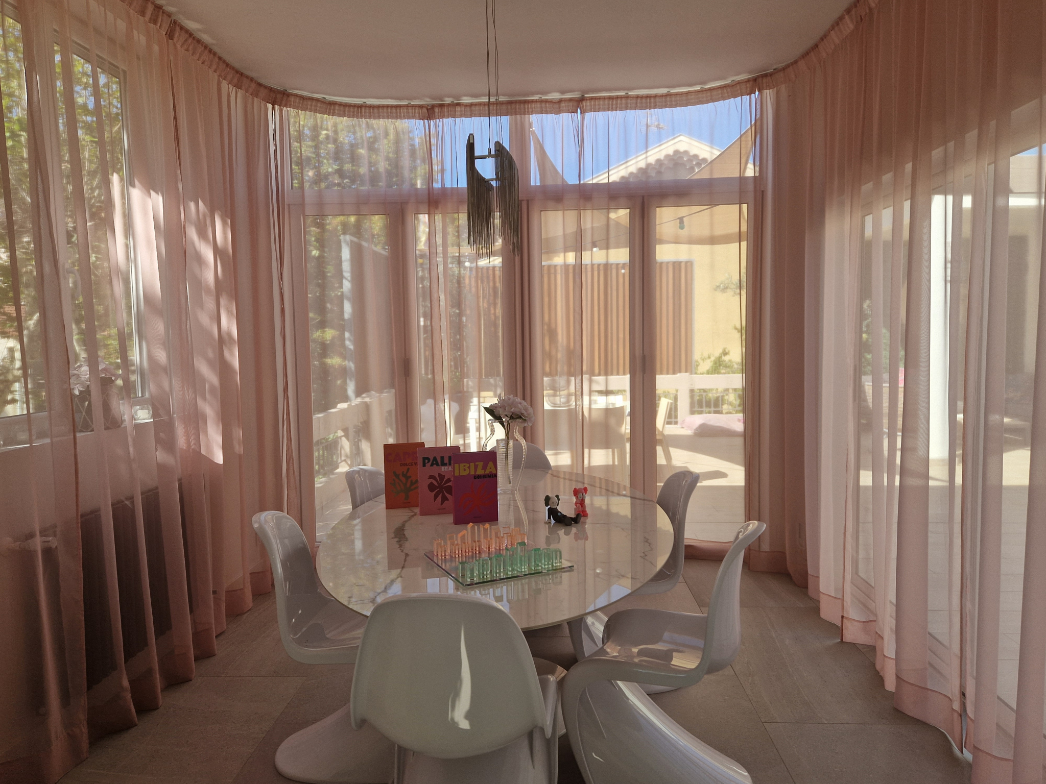 Appt T6 de 200 M2 Terrasse + piscine Quartier Danton !