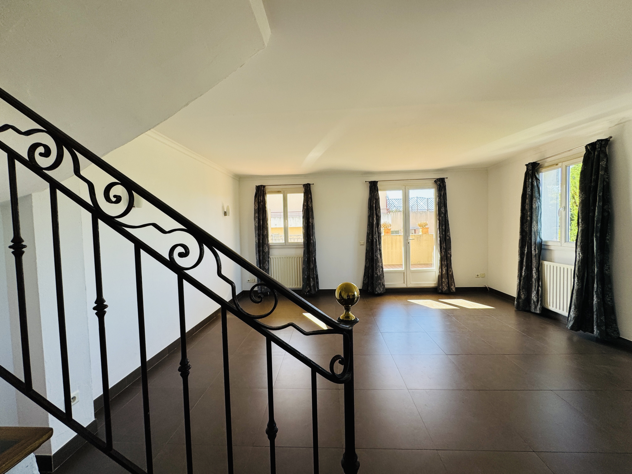 T4 DUPLEX TERRASSE GARAGE QUARTIER AXIUM