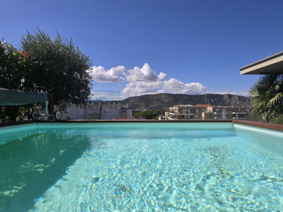 Exceptionnel T5 dernier étage avec piscine à Valence !