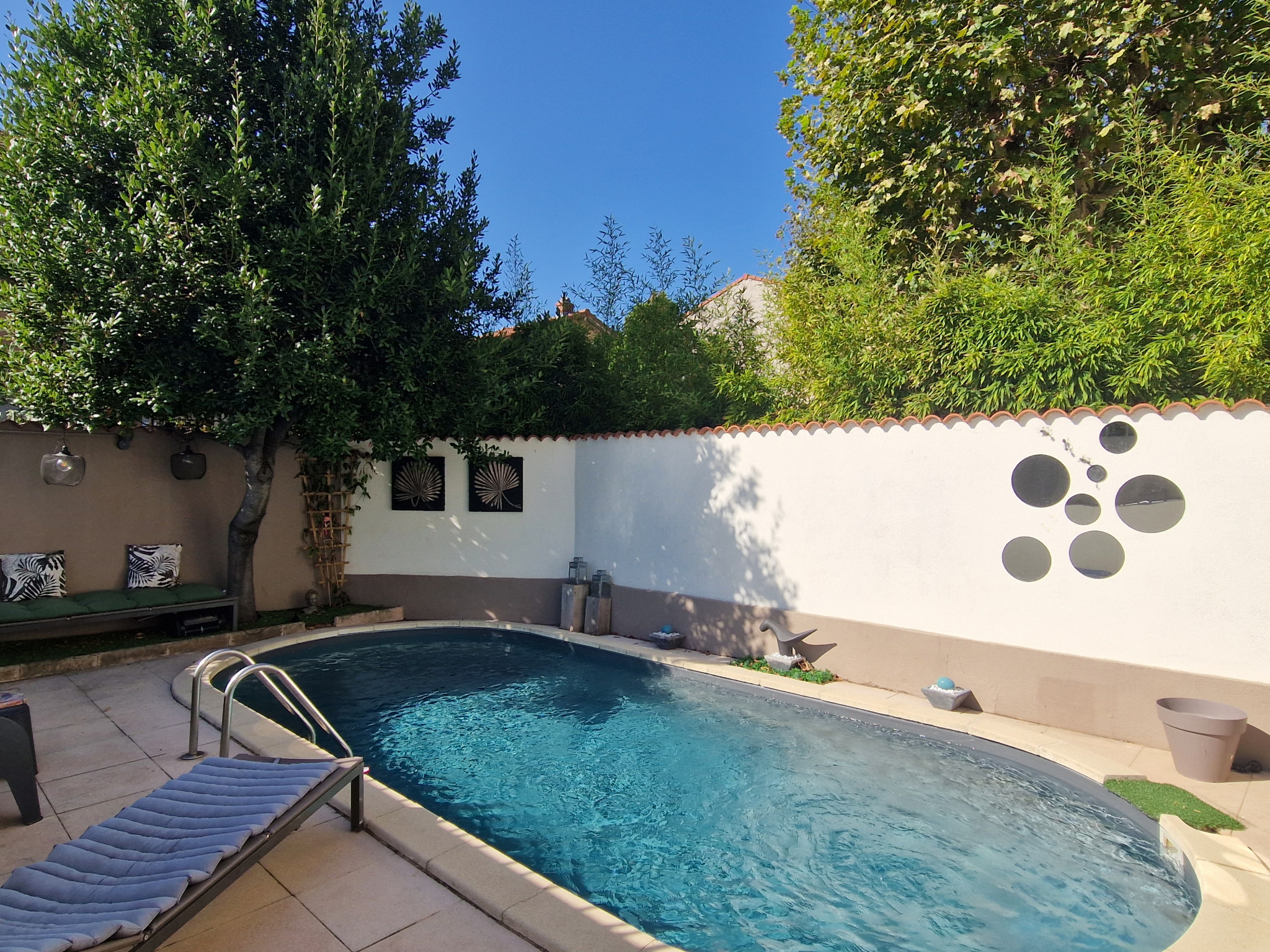 Appt T6 de 200 M2 Terrasse + piscine Quartier Danton !