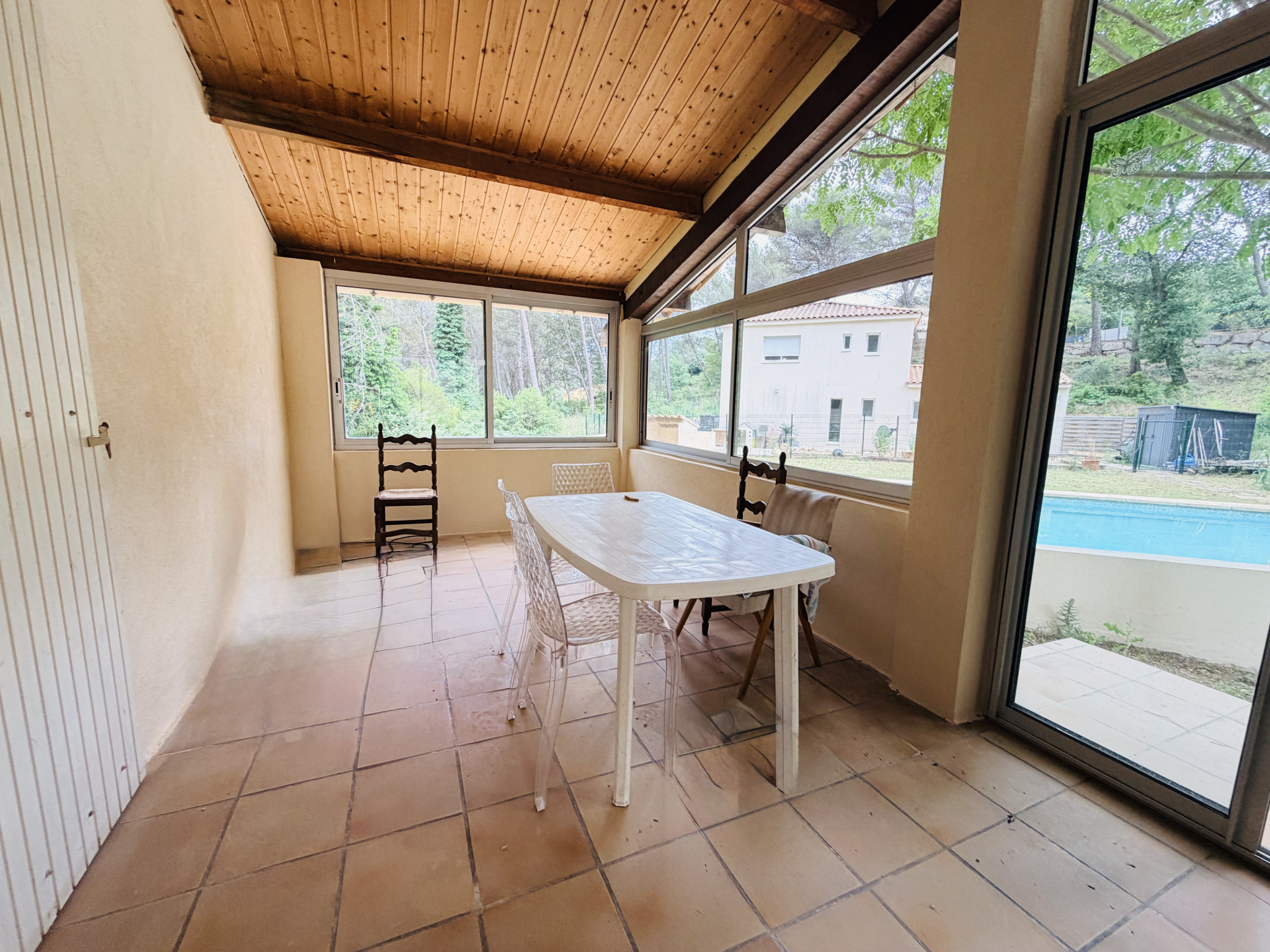photo_05b60c9a613a3349d3d8d9890bb68a66-106607-0.jpg Gréasque – Maison familiale avec piscine