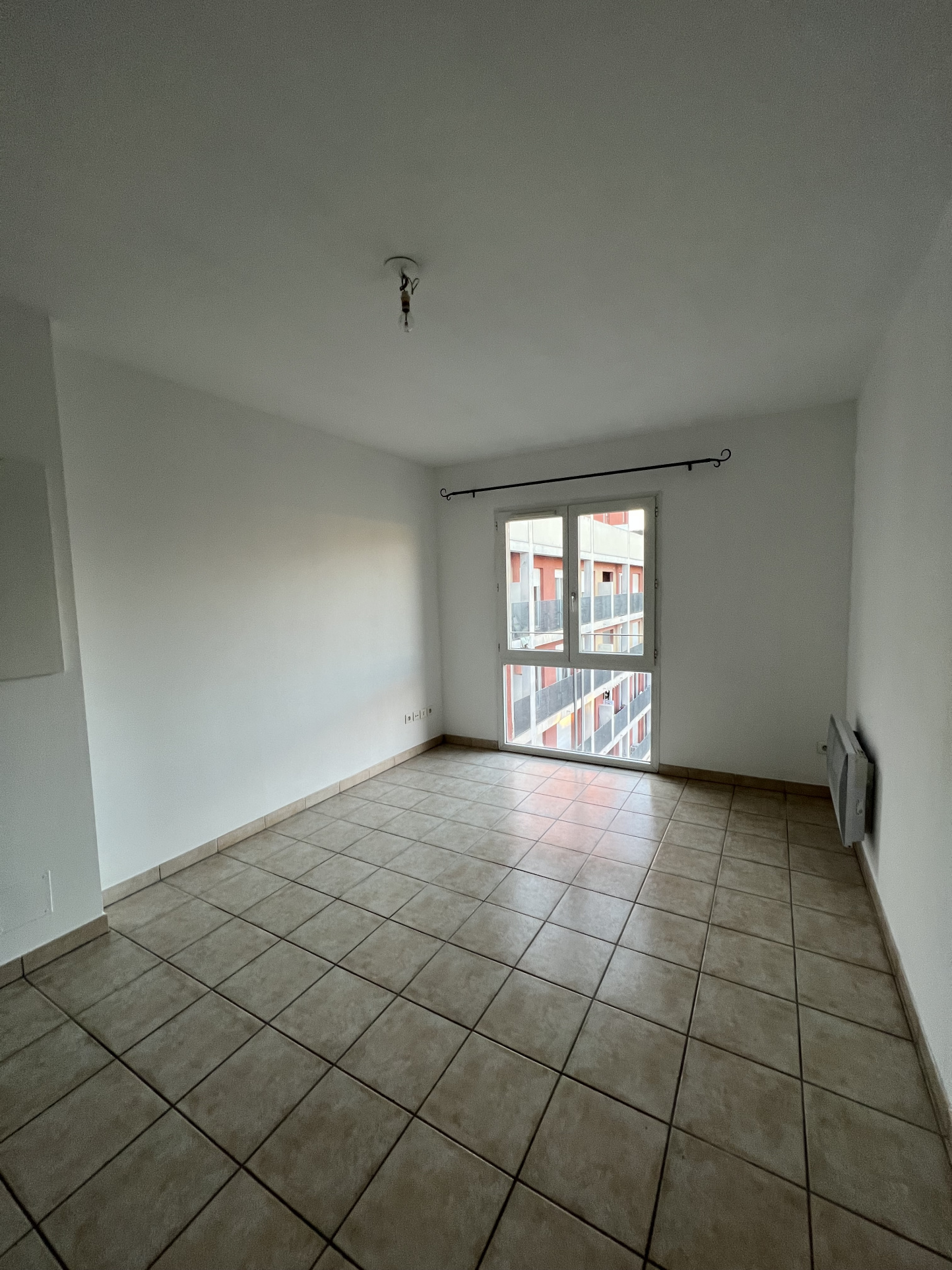 AIX QUARTIER MEJANES – T2 avec parking en sous-sol