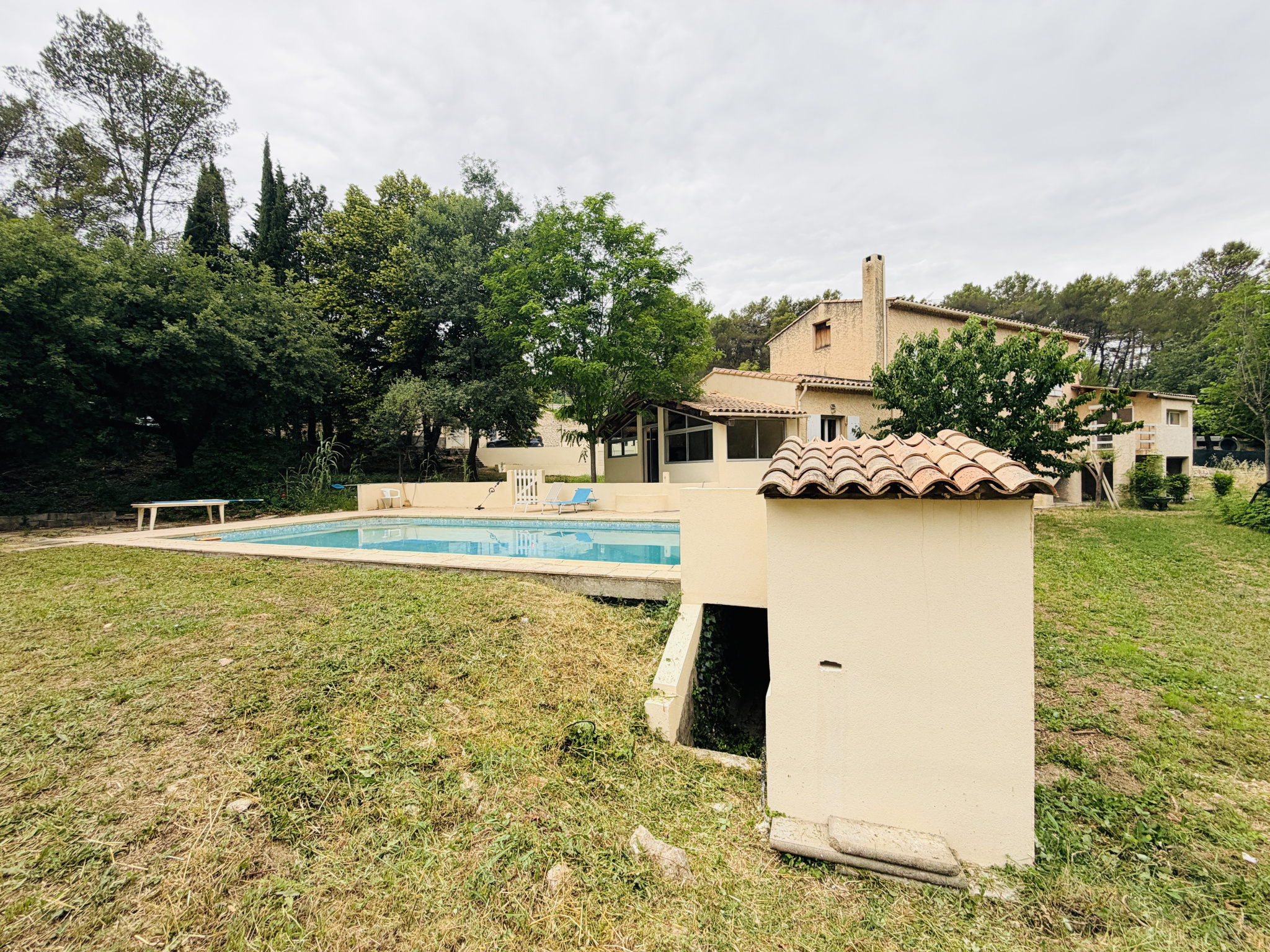 photo_77f96874d17f06a8eb17ada9706c9887-106607-0.jpg Gréasque – Maison familiale avec piscine