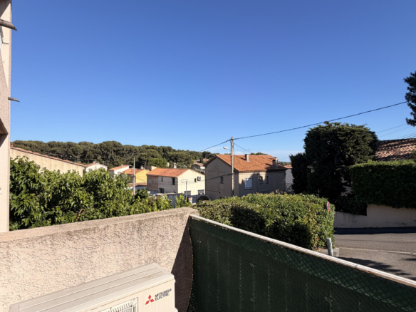 Confort de vie en bord de mer   Appartement lumineux avec ba