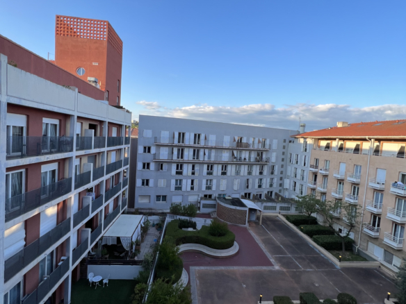 AIX QUARTIER MEJANES – T2 avec parking en sous-sol