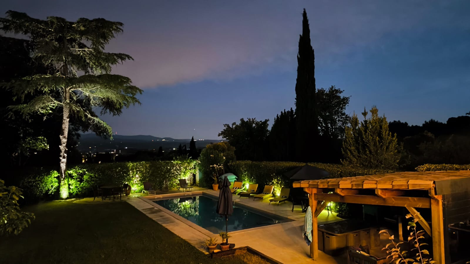 Aix-en-Provence : Maison de Maitre mitoyenne de 185 m2 avec