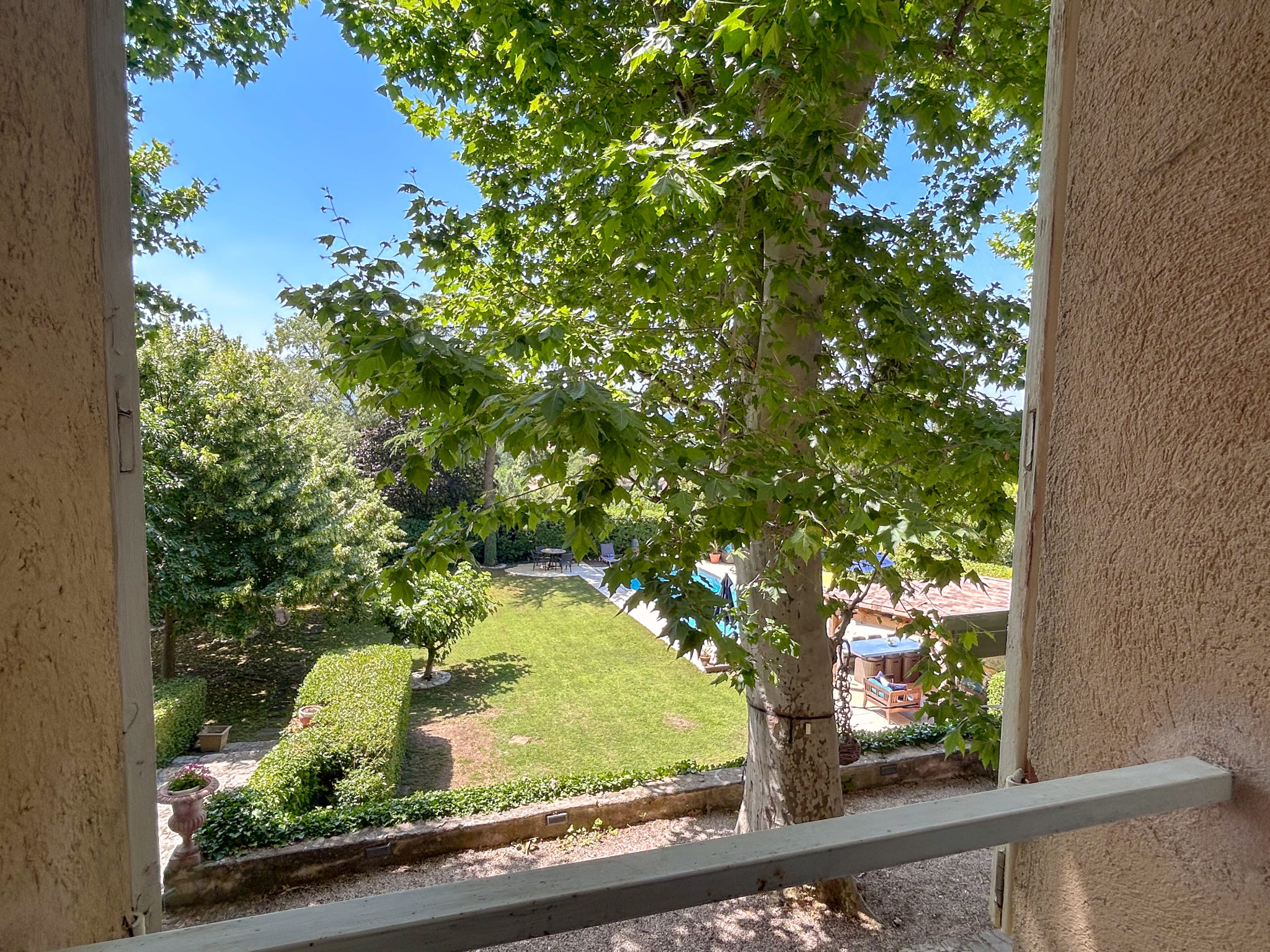 Aix-en-Provence : Maison de Maitre mitoyenne de 185 m2 avec