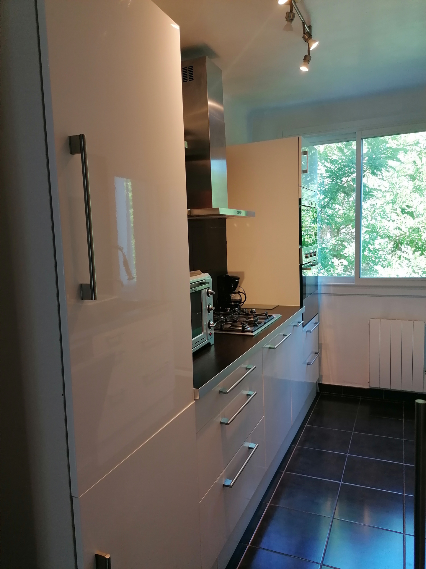 Colocation appartement meublé de type 3 avec balcon, loggia,
