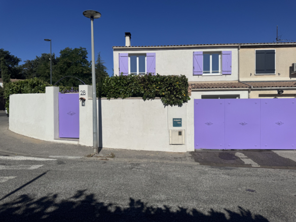 LA ROQUE D’ANTHÉRON – Maison de type 5 avec terrasse, vérand