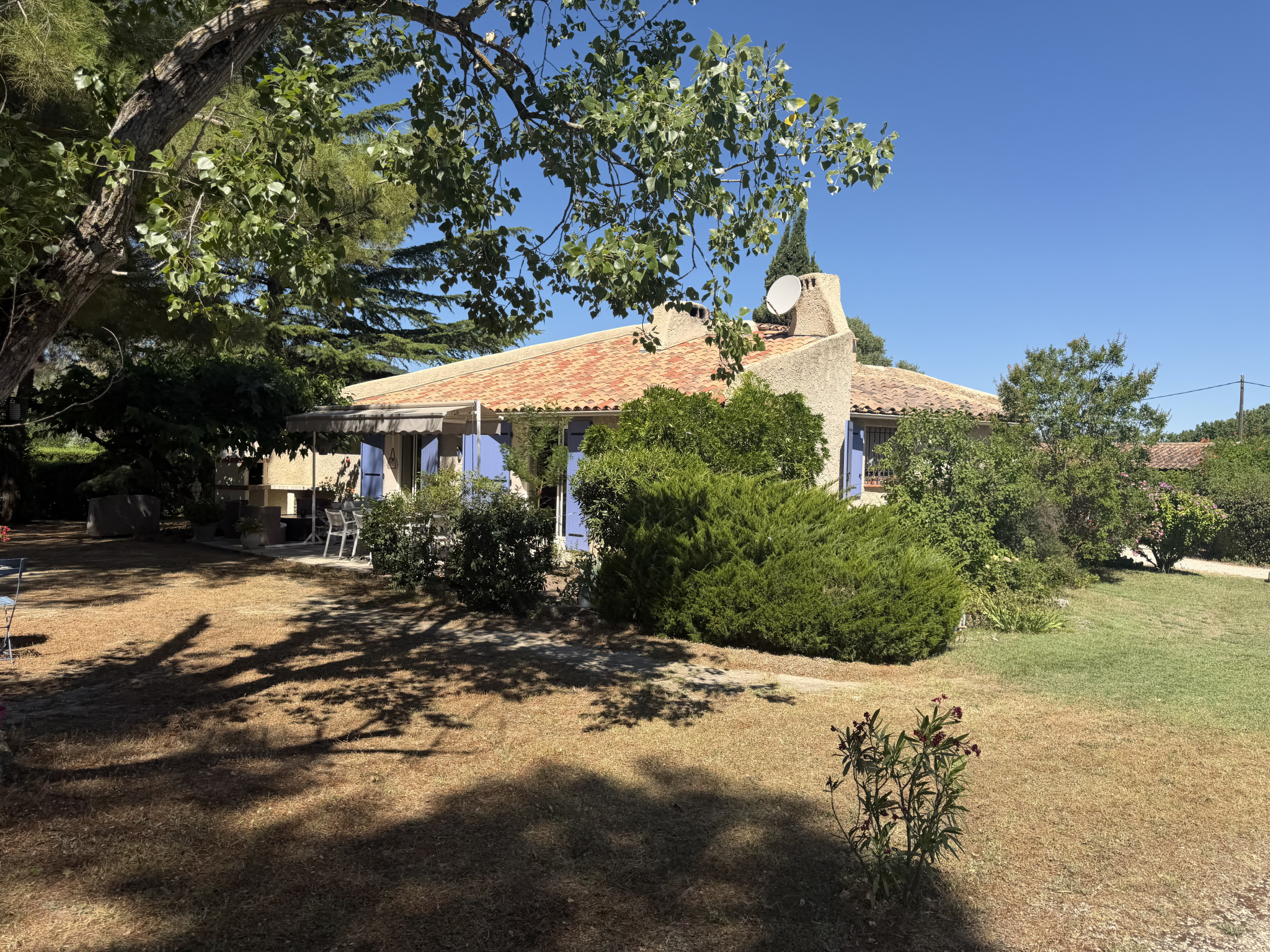Aix-en-Provence NORD : Maison d’environ 140 m2 dont dépendan