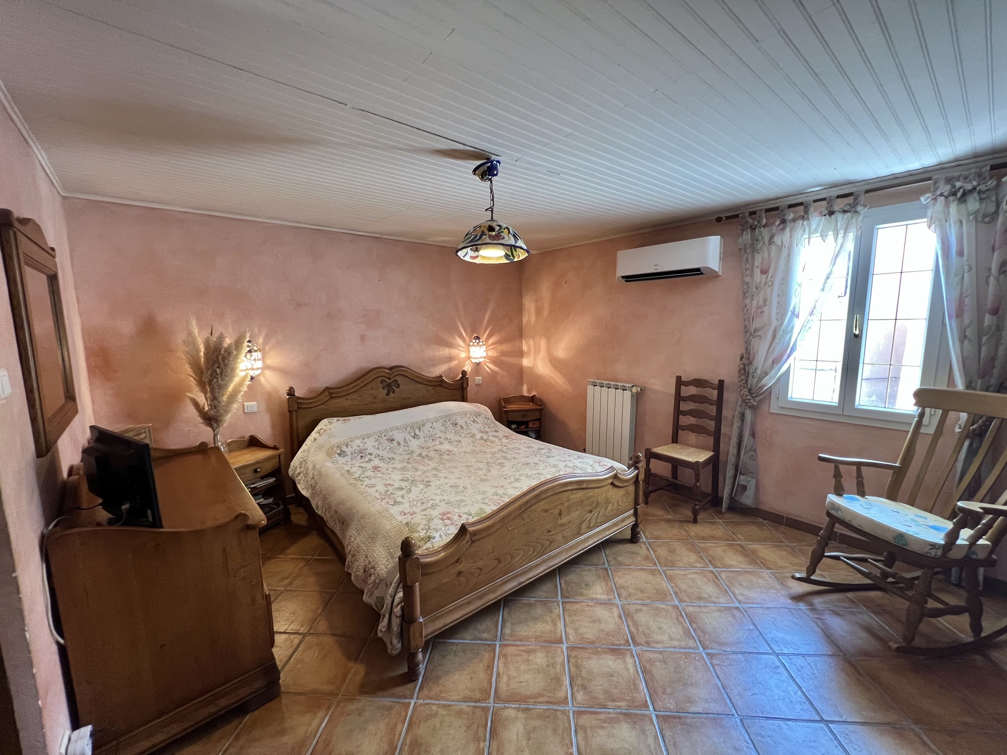 photo_8d68ca1a6bbc085234f39ac92deb8e83-107144-0.jpg CABRIES : Charmante maison de village avec terrasse