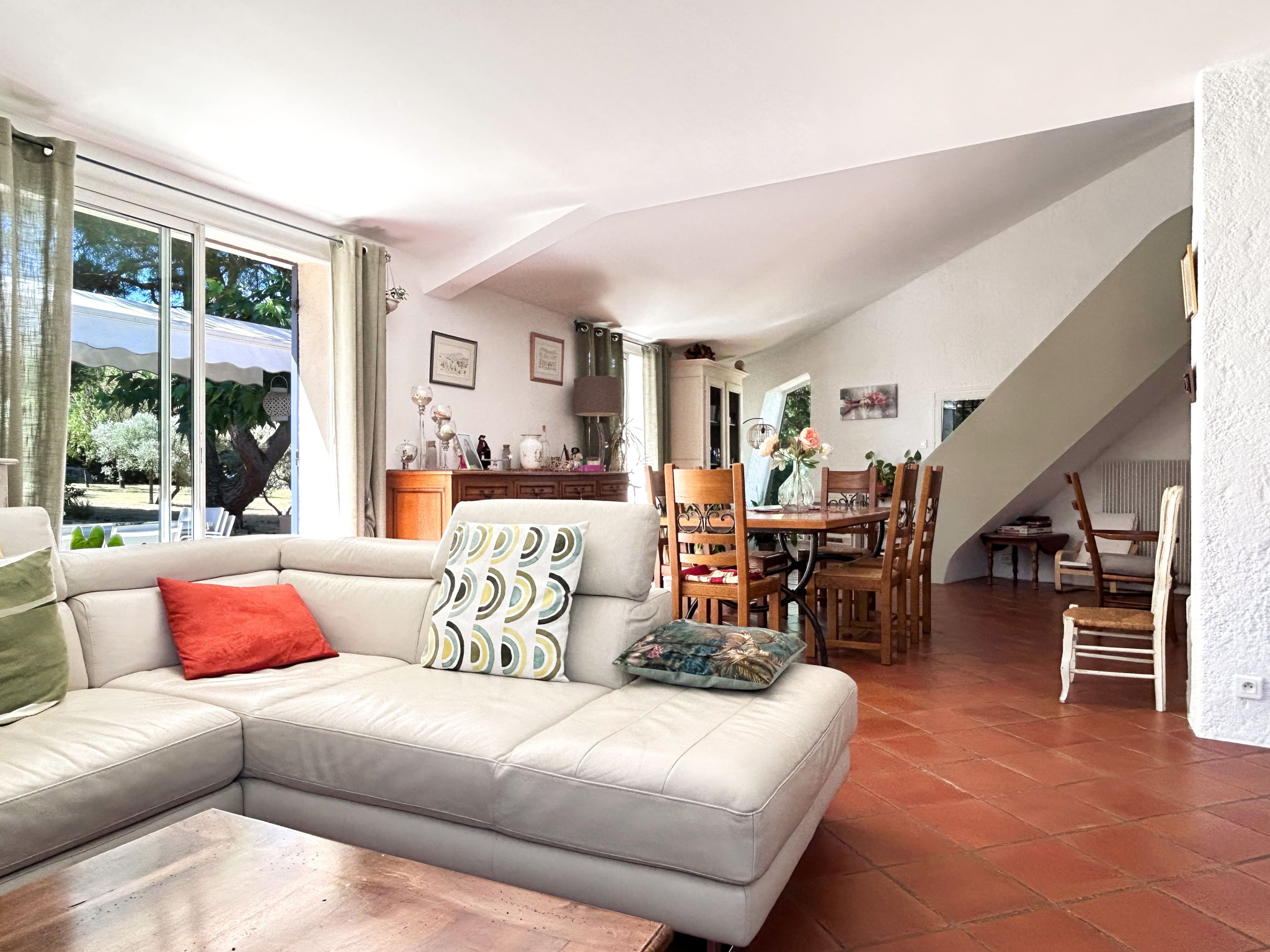 Aix-en-Provence NORD : Maison d’environ 140 m2 dont dépendan