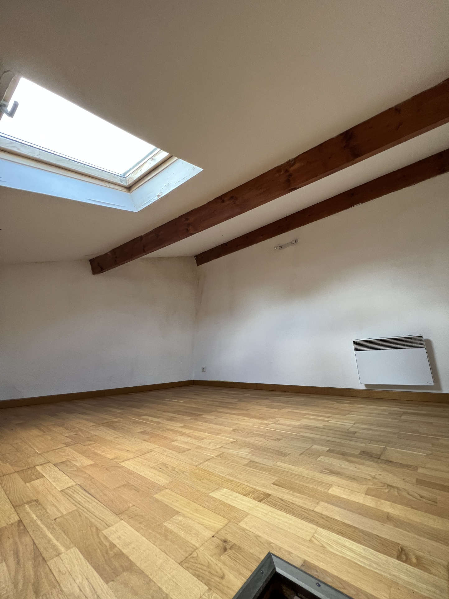 PEYROLLES – T3 en triplex