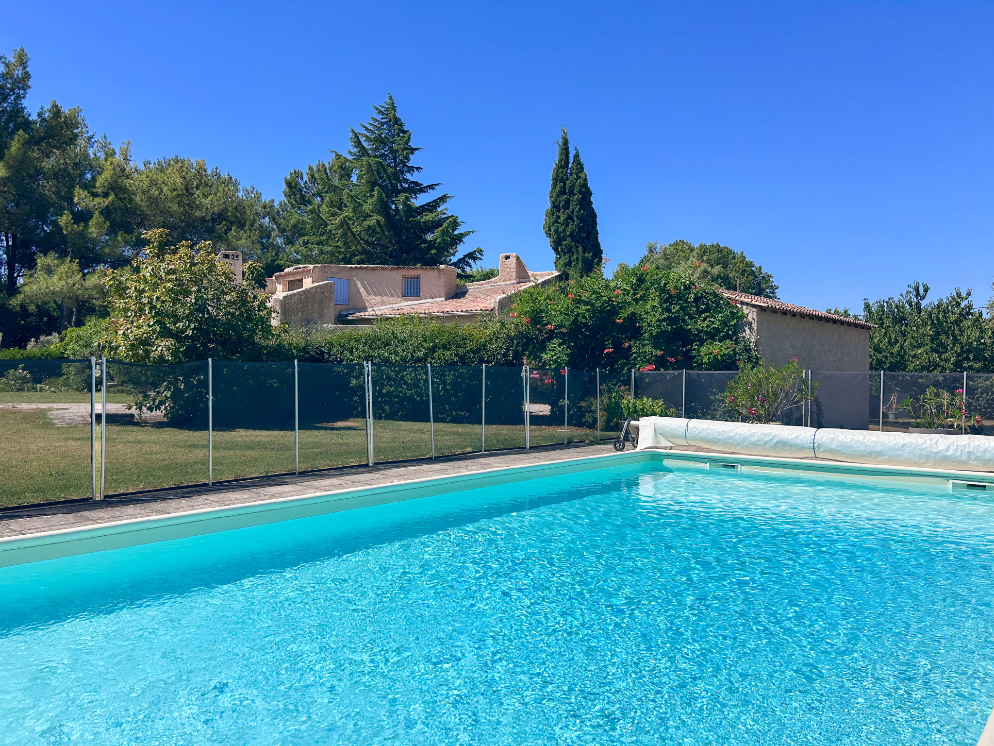 Aix-en-Provence NORD : Maison d’environ 140 m2 dont dépendan