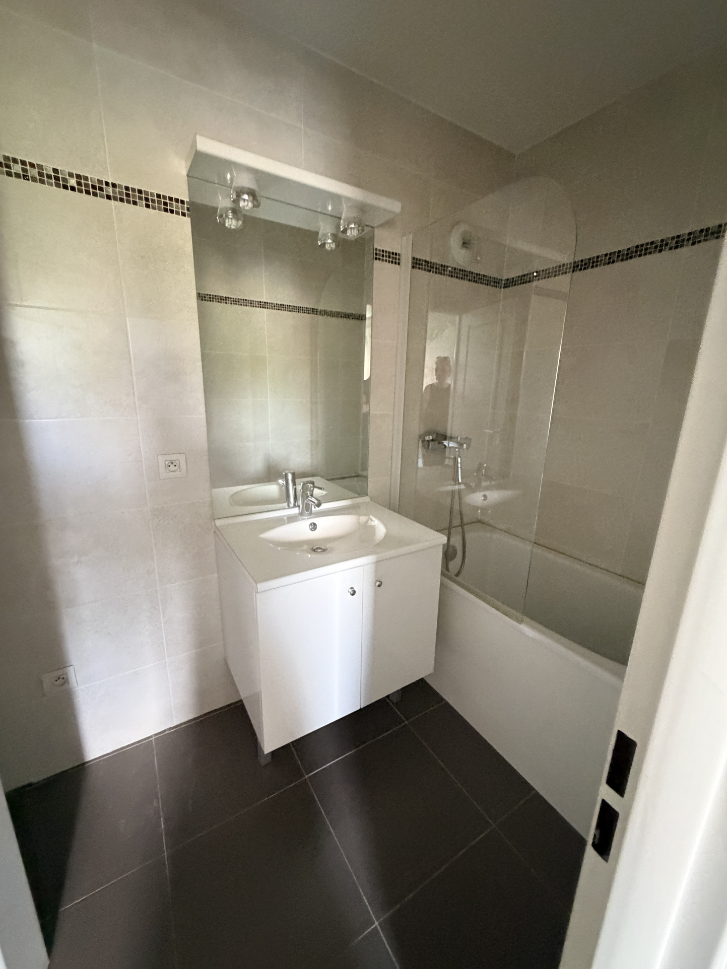 T4 dernier étage – Terrasse – Garage double – 106m2