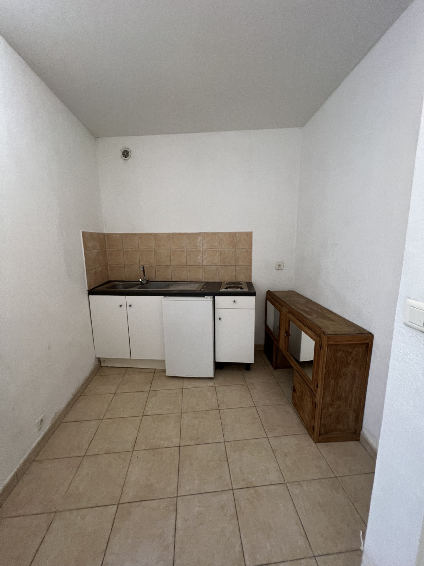PEYROLLES – T3 en triplex