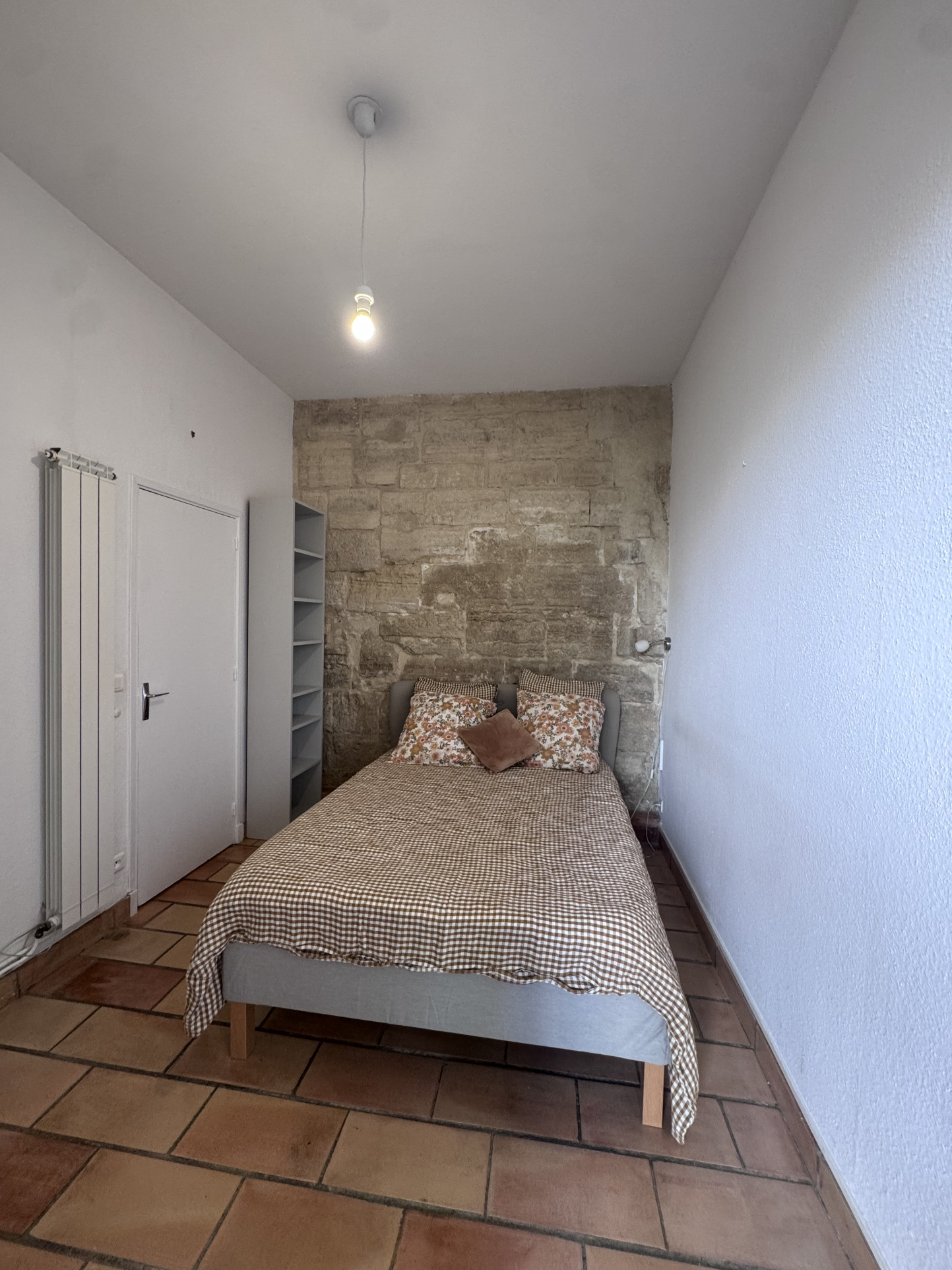 AIX QUARTIER ROTONDE – T3 meublé en rez-de-jardin avec parki