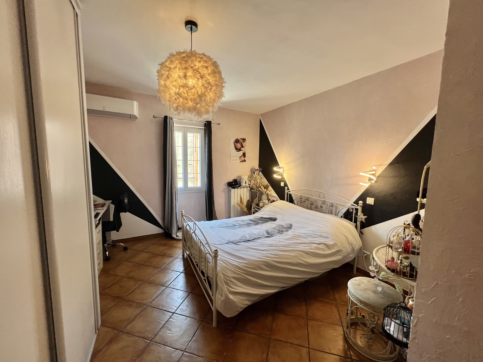photo_dc21c7a8a77ac27972633f8505ee2ed9-107144-0.jpg CABRIES : Charmante maison de village avec terrasse
