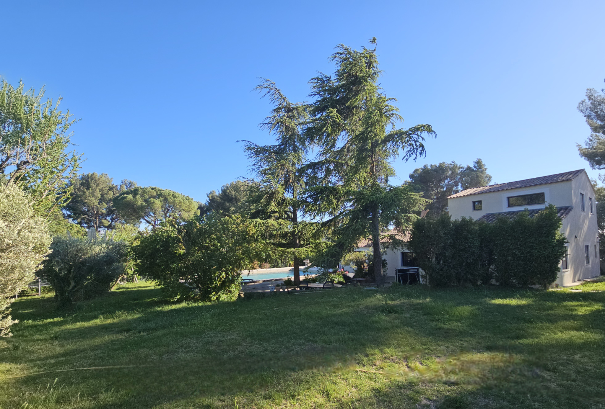 photo_59ccbe9f7b18d466f9d0189b1c1d838d-107295-0.jpg Propriété de caractère avec piscine – Deux opportunités d’a