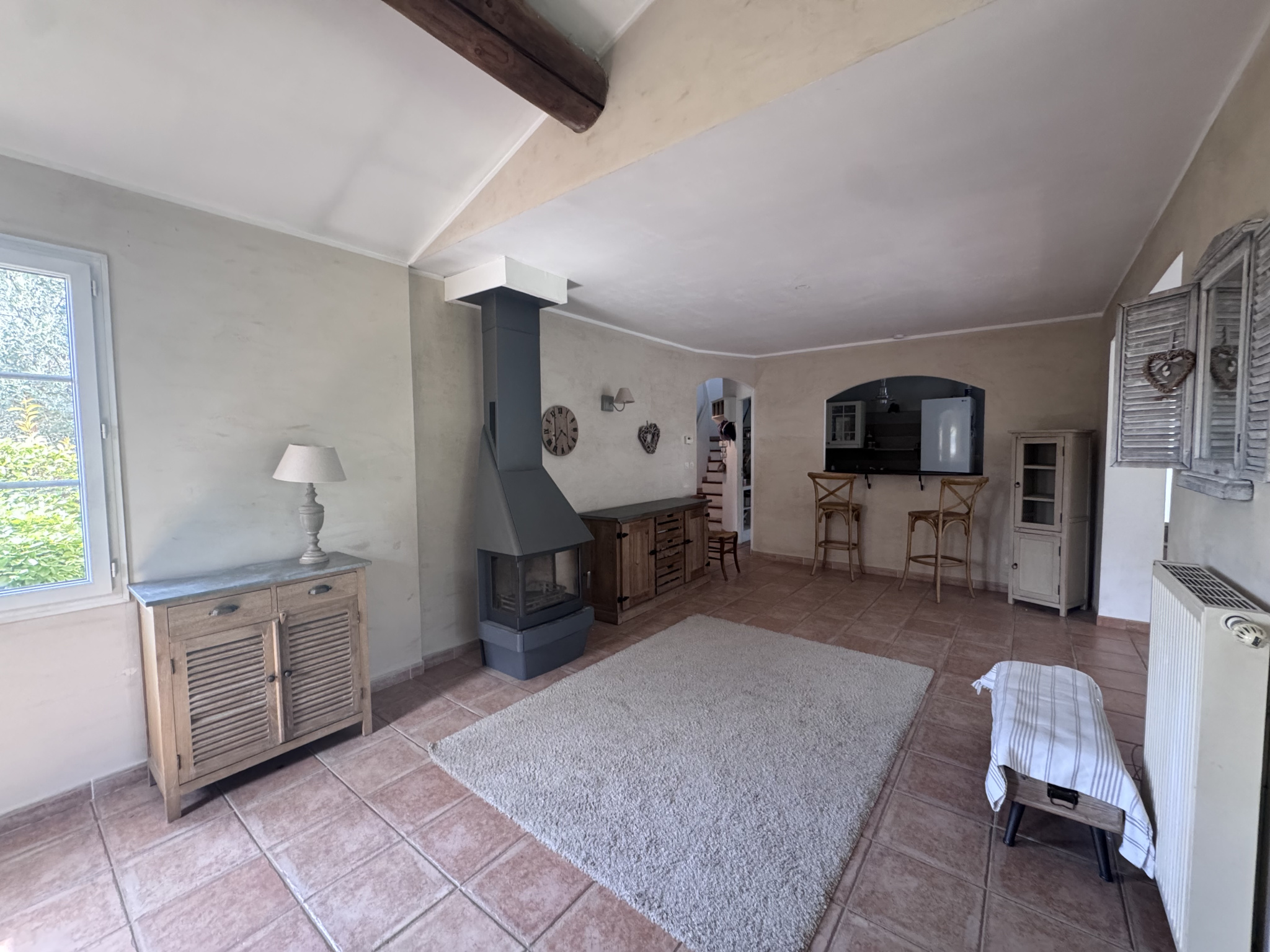 photo_76cd7120e30b2ec58748e6f7c433020f-107364-0.jpg AIX-EN-PROVENCE – Maison meublée avec climatisation, terrass