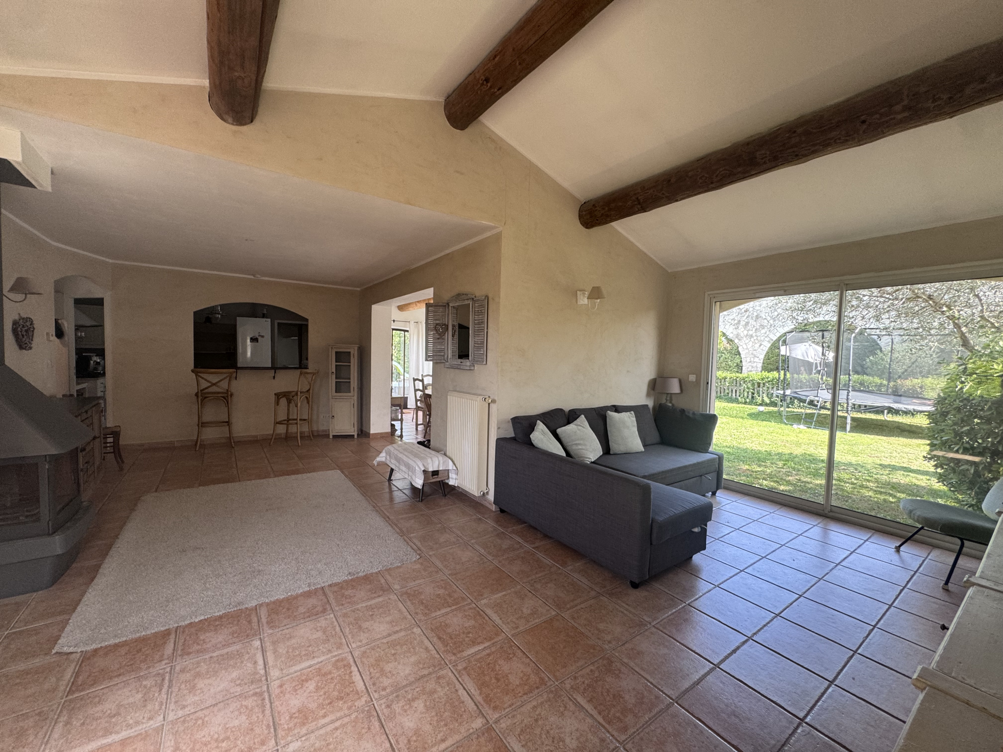 photo_aa15cf7dac6607e601dc9aad0e100460-107364-0.jpg AIX-EN-PROVENCE – Maison meublée avec climatisation, terrass