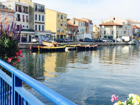 Confort de vie en bord de mer   Appartement lumineux avec ba
