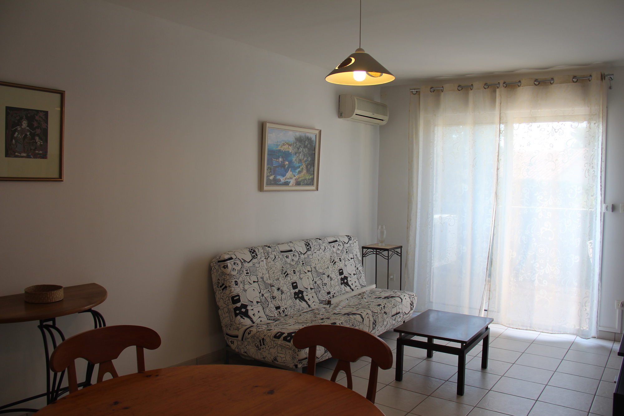 Confort de vie en bord de mer   Appartement lumineux avec ba