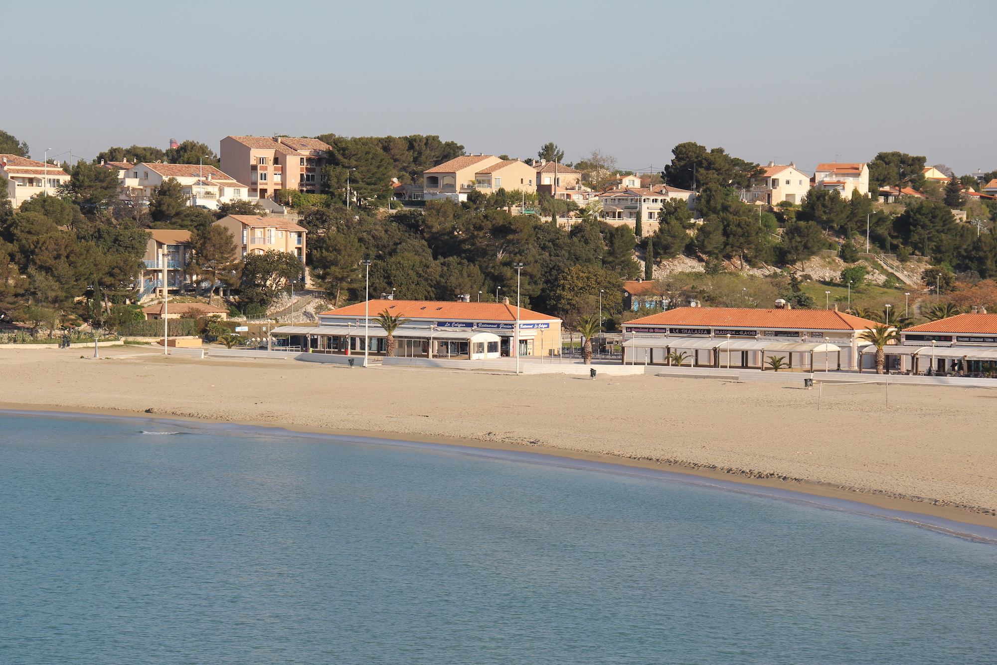 Confort de vie en bord de mer   Appartement lumineux avec ba