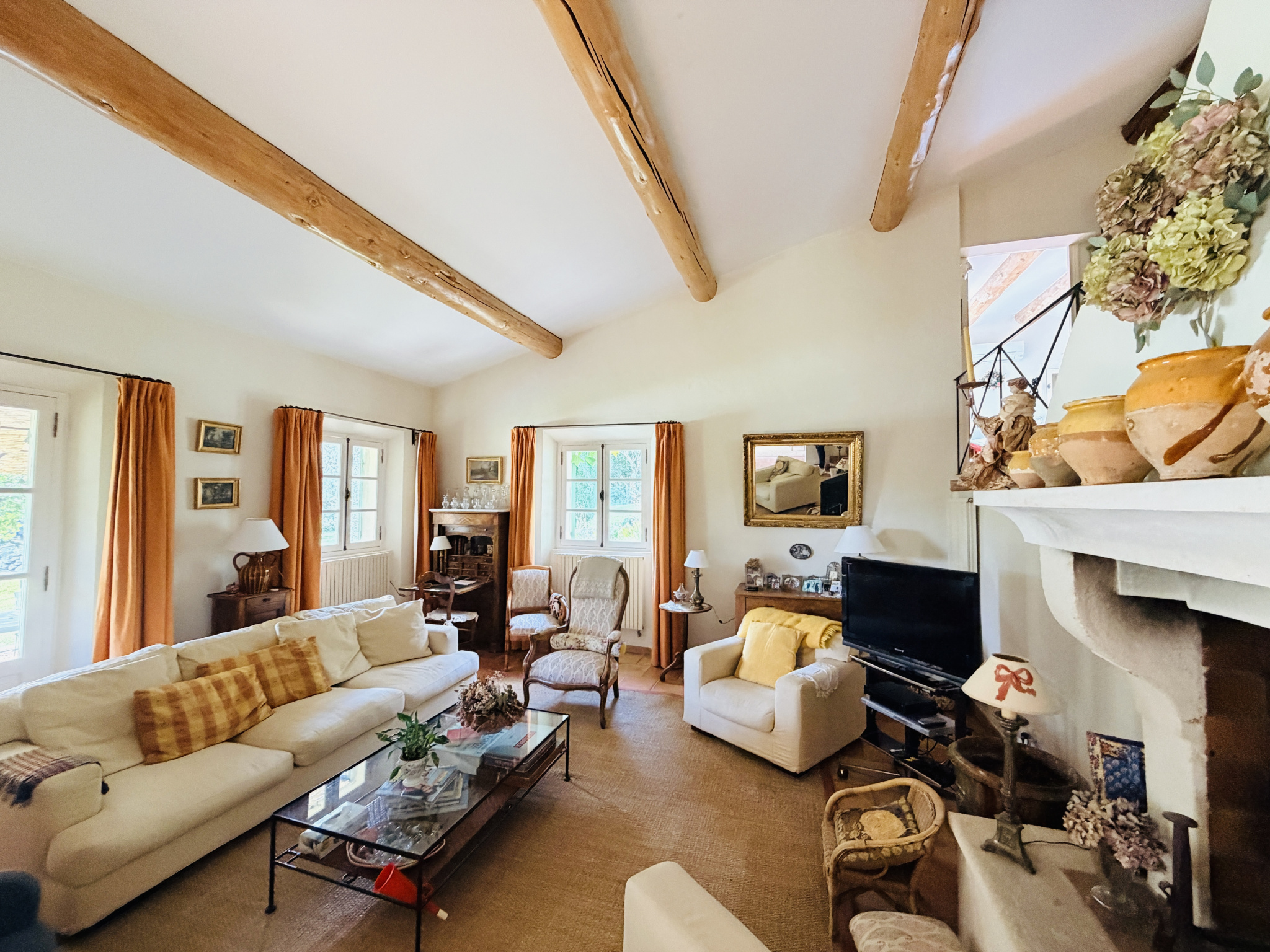 Ventabren Maison de charme au calme absolu
