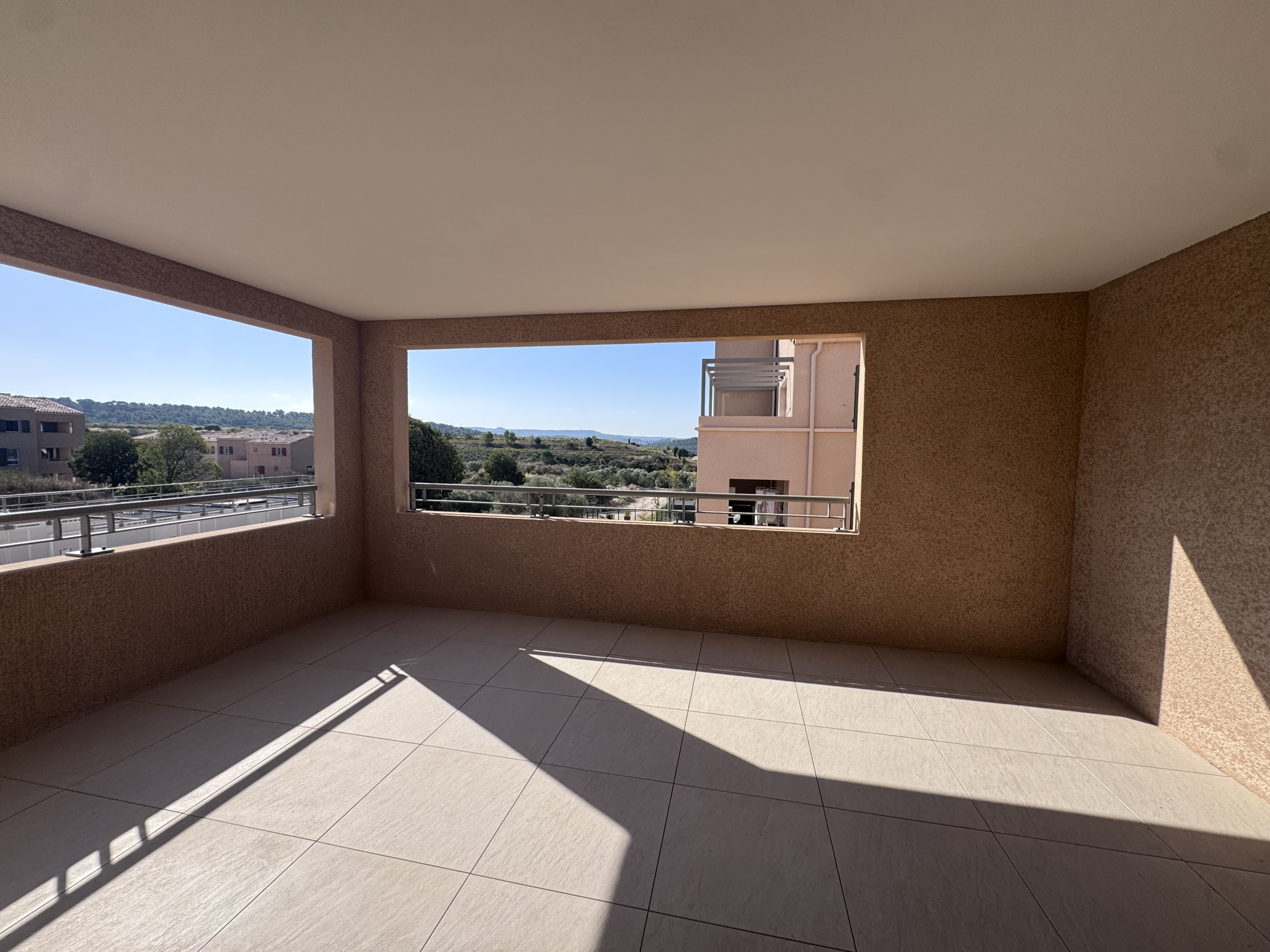 COUDOUX – T3 neuf avec terrasse et 2 parkings privatifs en s