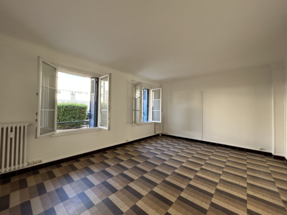 AIX QUARTIER ROTONDE – T4 avec balcon, cave et garage