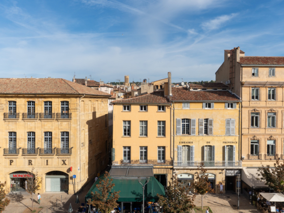 Aix-en-Provence « Cours Mirabeau » : Appartement de type 3/4