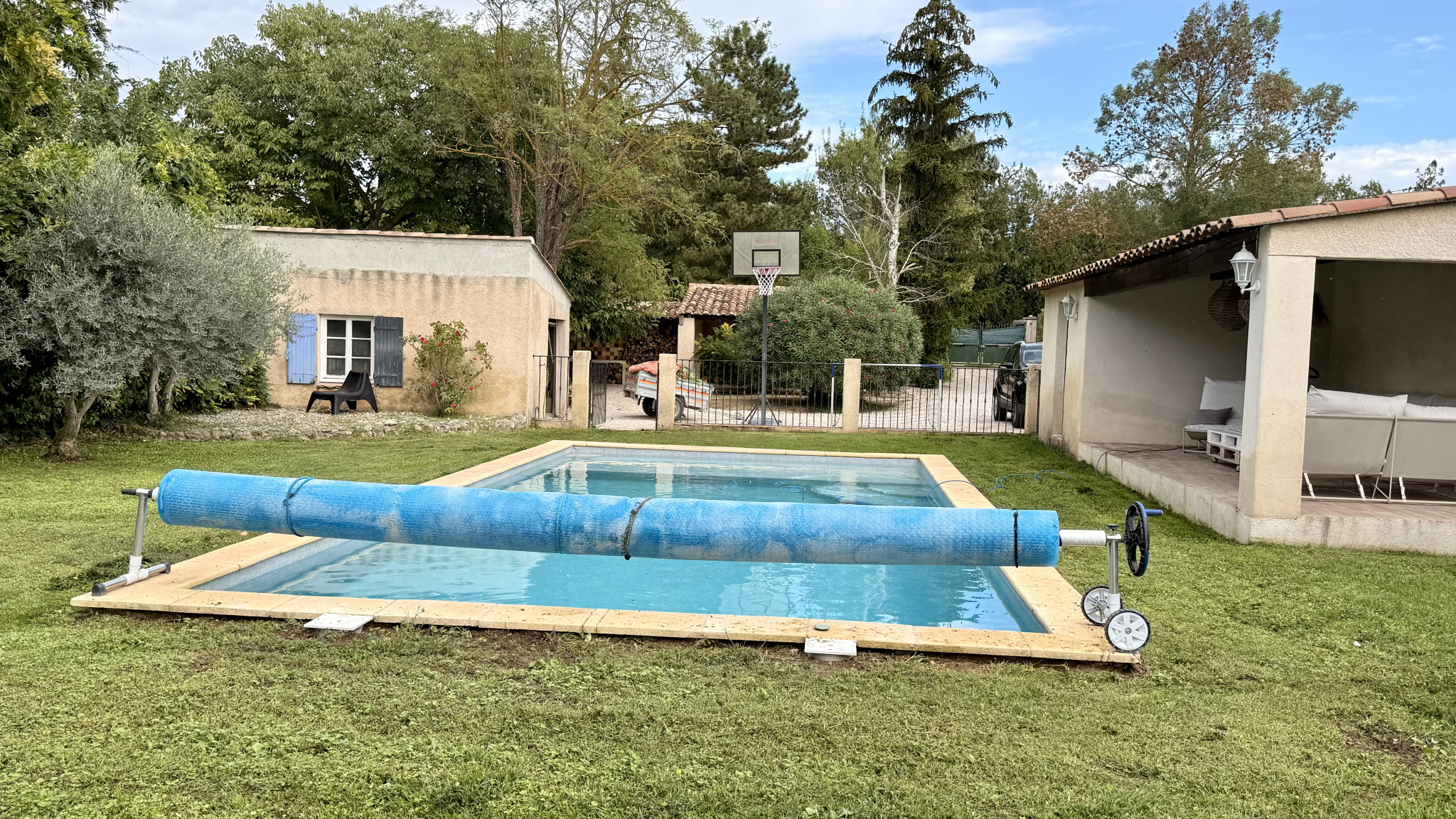 AIX EN PROVENCE – LES MILLES : ANCIENNE FERME PROVENCALE AVE