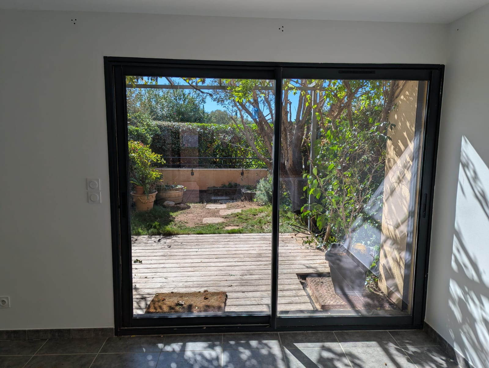 Aix-en-Provence : Duplex d’environ 63 m2 avec jardin et stat