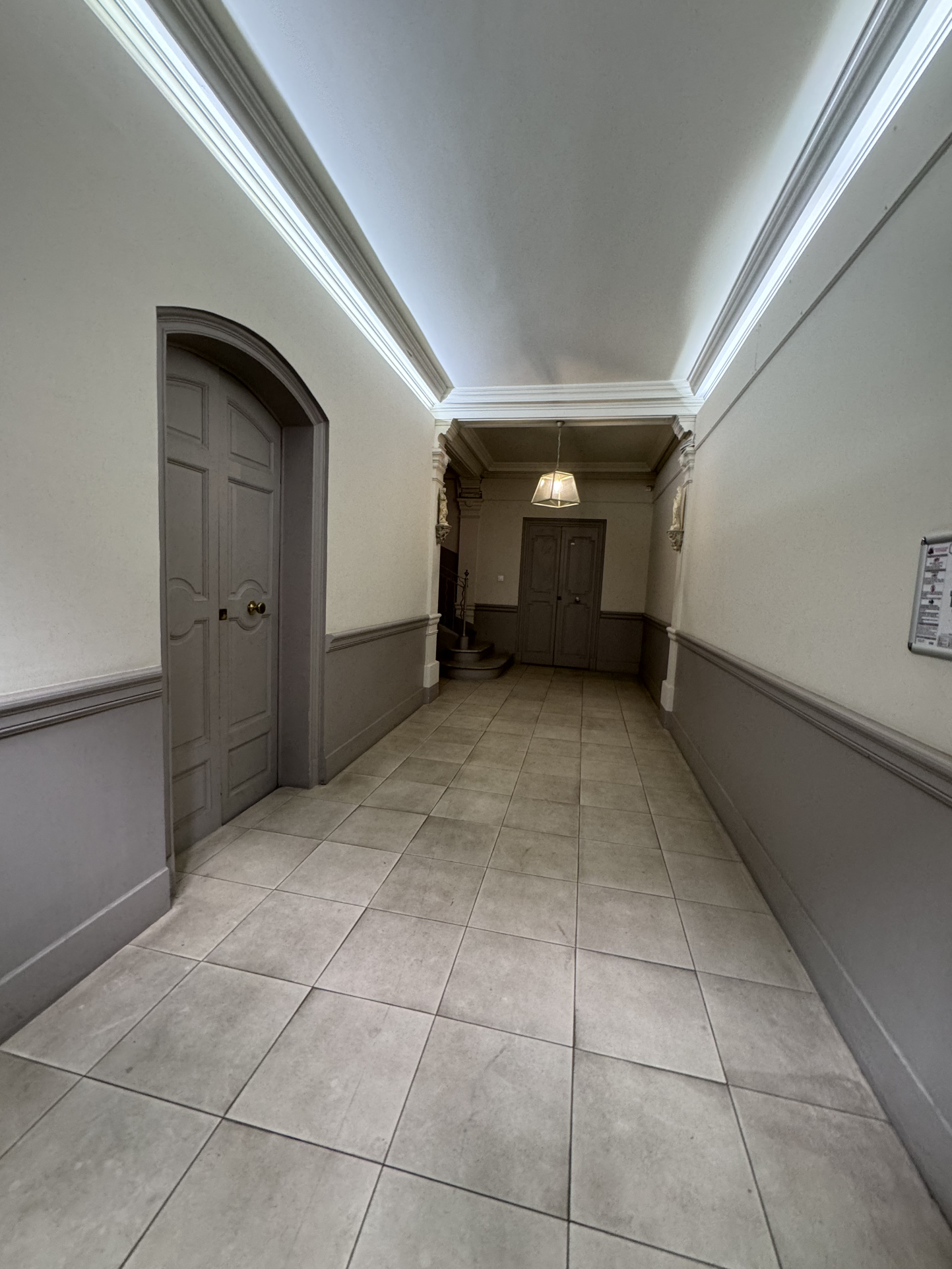 photo_8b585d0d26d91b0b9d5a3cf94e82a782-108035-0.jpg AIX QUARTIER PRÊCHEURS – T1 meublé
