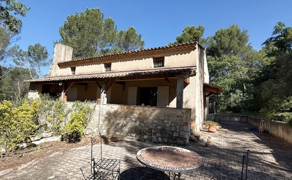 AIX EN PROVENCE : maison traditionnelle