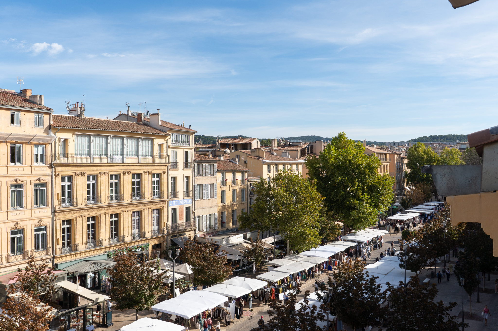 photo_f36e7523345410f9509012944816d3b9-108124-0.jpg Aix-en-Provence « Cours Mirabeau » : Appartement de type 3/4
